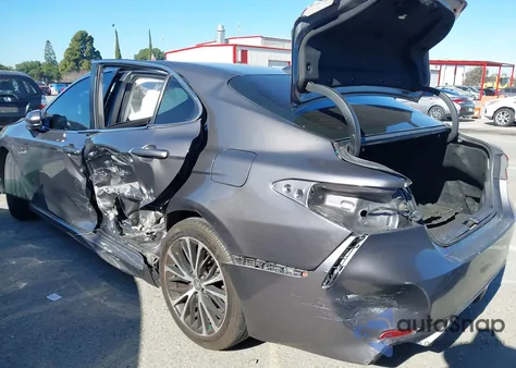 2019 Toyota Camry Se z USA, uszkodzony, nr VIN 4T1B11HKXKU782753